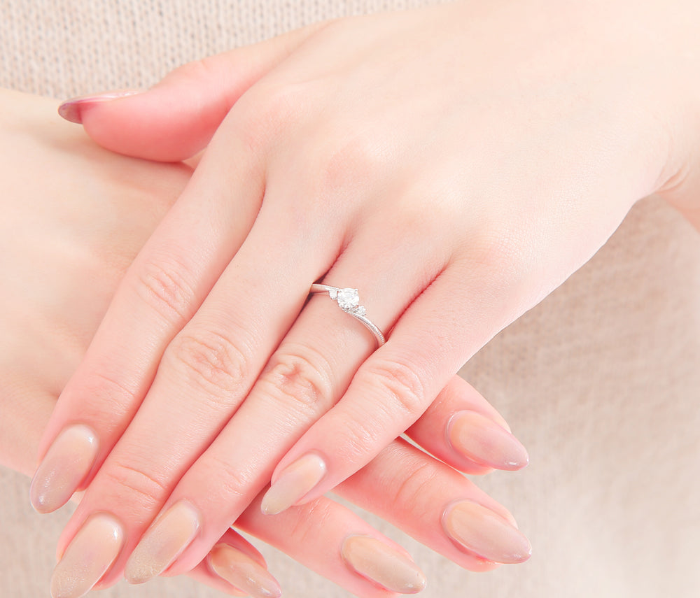 思い出指輪、、、 ノエル 婚約指輪［選べるダイヤ品質・30日返品保証］ – 結婚指輪・婚約